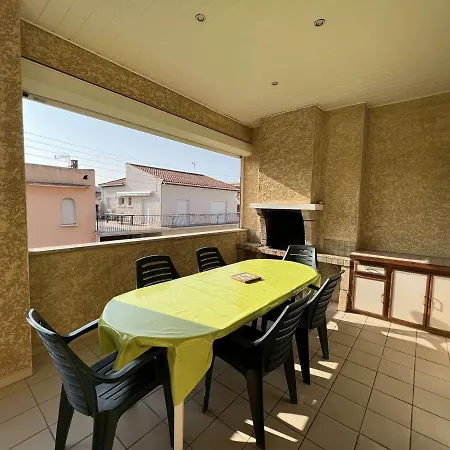 T4 Centre-ville, 8 Pers, Terrasse, Parking, A 200m Plage/commerces - Fr-1-701-49 Holiday home *
